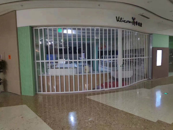 商城鋁合金水晶折疊門