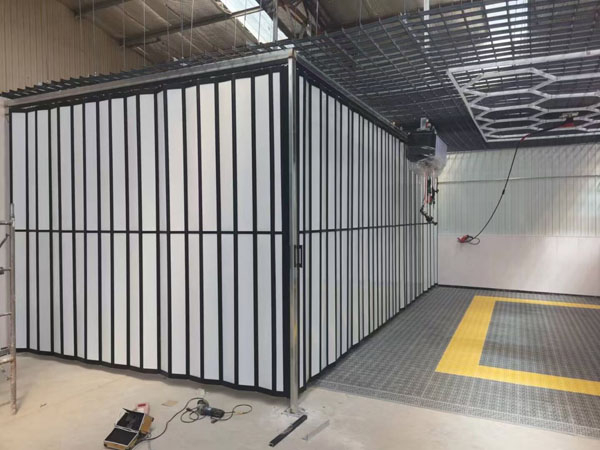 洗車行水晶折疊門