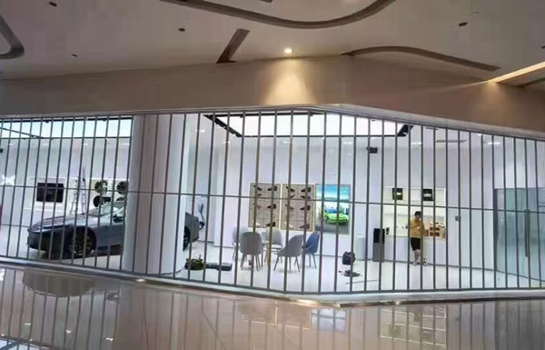 汽車展廳水晶折疊門安裝